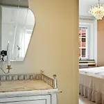 Enchanting 1br W/ King Bed In Unbeatable Location * 赫尔辛基