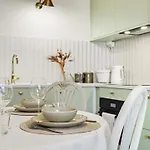 Enchanting 1br W/ King Bed In Unbeatable Location Apartman Helsinki