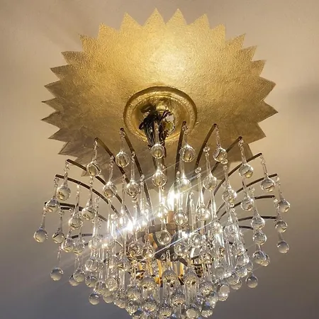 Enchanting 1br W/ King Bed In Unbeatable Location شقة