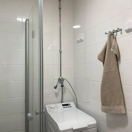 Enchanting 1br W/ King Bed In Unbeatable Location