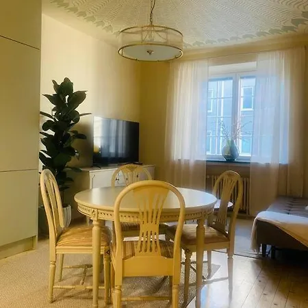 Enchanting 1br W/ King Bed In Unbeatable Location 公寓