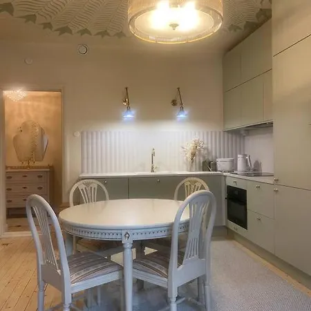 Enchanting 1br W/ King Bed In Unbeatable Location * Helsinki