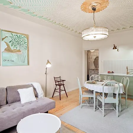 Enchanting 1br W/ King Bed In Unbeatable Location Apartman